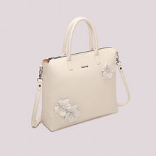 Carica l'immagine nel visualizzatore di Gallery, borsa a spalla con fiori- mimì muà - panna
