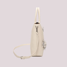 Carica l'immagine nel visualizzatore di Gallery, borsa a spalla con fiori- mimì muà - panna
