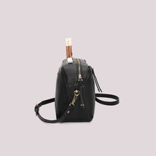Carica l'immagine nel visualizzatore di Gallery, borsa a bauletto con manico intrecciato - mimì muà - nero
