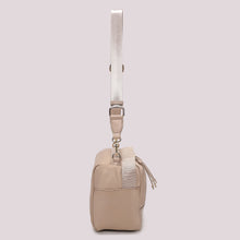 Carica l'immagine nel visualizzatore di Gallery, borsa a bauletto in nylon  - mimì muà - taupè
