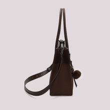Carica l'immagine nel visualizzatore di Gallery, borsa tote  con charm e cuore - mimì muà - moro
