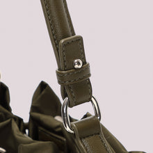 Carica l'immagine nel visualizzatore di Gallery, borsa secchiello effetto piumino - mimì muà -  verde militare
