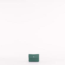 Carica l&#39;immagine nel visualizzatore di Gallery, porta carte con patta - mimì muà - verde malachite
