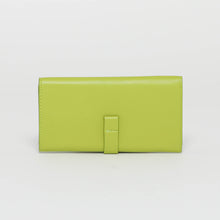Carica l&#39;immagine nel visualizzatore di Gallery, portafoglio grande con patta basic - mimì muà - verde lime
