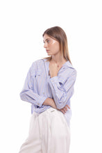 Carica l&#39;immagine nel visualizzatore di Gallery, camicia in cotone a righe mimì muà - bianco azzurro
