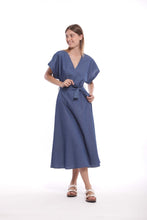 Carica l&#39;immagine nel visualizzatore di Gallery, abito lungo in chambray con cintura in vita - mimì muà - blu
