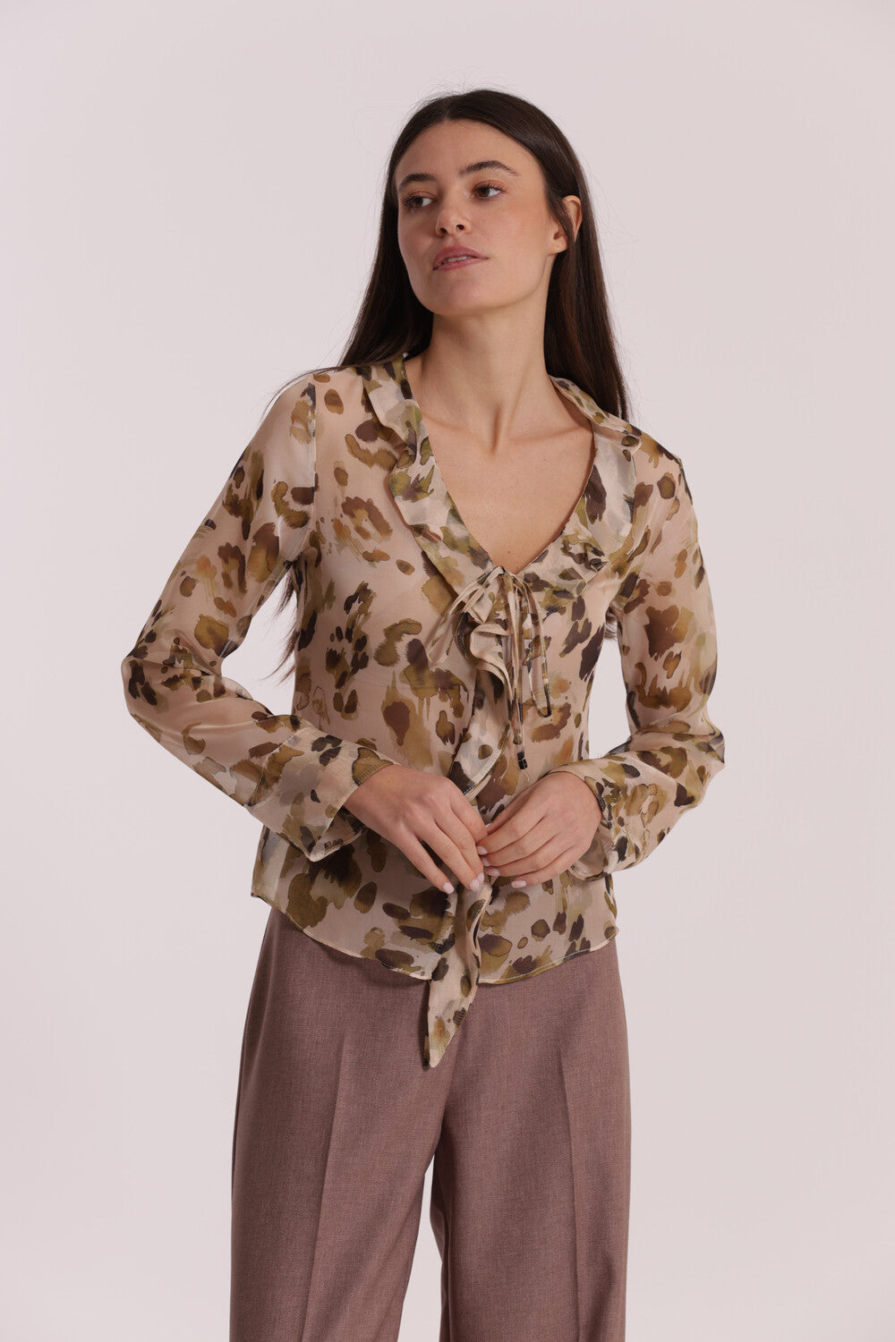 blusa con rouches fantasia leopardata - mimì muà - panna militare