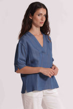 Carica l'immagine nel visualizzatore di Gallery, blusa a maniche corte  - mimì muà - denim
