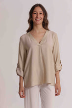 Carica l'immagine nel visualizzatore di Gallery, blusa con maniche 3/4  - mimì muà - beige

