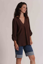 Carica l'immagine nel visualizzatore di Gallery, blusa con maniche 3/4  - mimì muà - cioccolato

