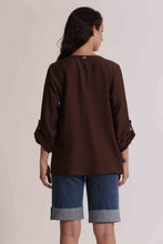 Carica l'immagine nel visualizzatore di Gallery, blusa con maniche 3/4  - mimì muà - cioccolato
