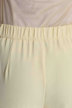 Carica l'immagine nel visualizzatore di Gallery, pantalone con elastico in vita - mimì muà - giallo chiaro
