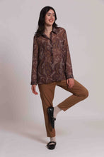 Carica l'immagine nel visualizzatore di Gallery, camicia uomo fantasia paisley - mimì muà - prugna

