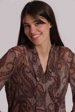 Carica l'immagine nel visualizzatore di Gallery, blusa in fantasia paisley scollo a v  - mimì muà - prugna
