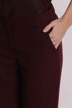 Carica l'immagine nel visualizzatore di Gallery, pantalone sigaretta con elastico dietro - mimì muà - prugna
