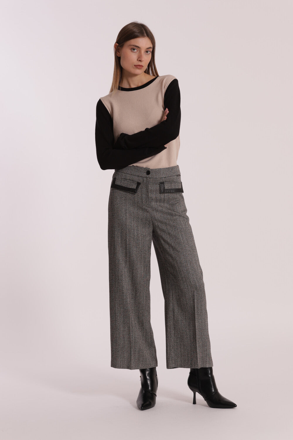 pantalone cropped tessuto spigato dett in similpelle  - mimì muà - nero panna