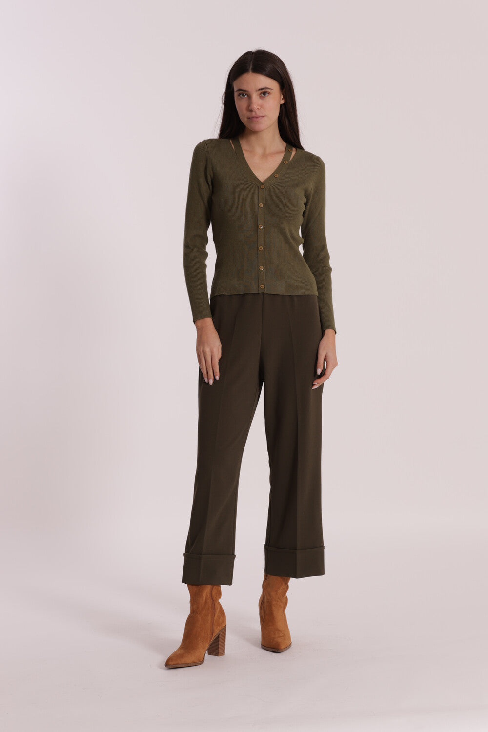 pantalone cropped con risvoltino in crepe   - mimì muà - verde militare