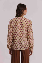 Carica l'immagine nel visualizzatore di Gallery, blusa maniche lunghe fantasia rombi - mimì muà - beige verde militare
