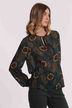 Carica l'immagine nel visualizzatore di Gallery, blusa con fiocco stampa floreale vintage - mimì muà - verde
