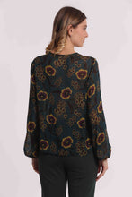 Carica l'immagine nel visualizzatore di Gallery, blusa con fiocco stampa floreale vintage - mimì muà - verde
