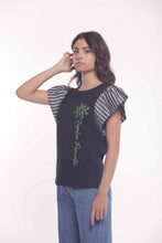 Carica l&#39;immagine nel visualizzatore di Gallery, t-shirt con maniche a righe - mimì muà - nero
