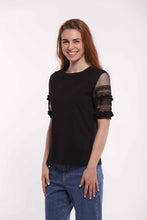 Carica l&#39;immagine nel visualizzatore di Gallery, T-shirt con maniche trasparenti e dettagli - mimì muà - nero
