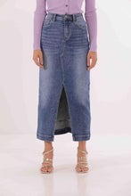 Carica l&#39;immagine nel visualizzatore di Gallery, gonna longuette in jeans - mimì muà - blu chiaro
