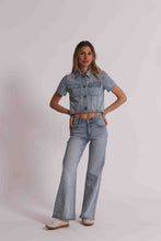Carica l'immagine nel visualizzatore di Gallery, giacca cropped in jeans con pioggia di strass  - mimì  muà -  blu
