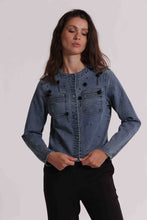 Carica l'immagine nel visualizzatore di Gallery, giacca cropped in jeans con applicazioni floreali  - mimì  muà -  blu

