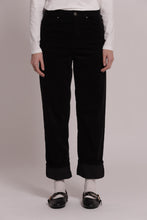 Carica l'immagine nel visualizzatore di Gallery, pantalone cropped in velluto  - mimì muà - nero
