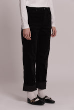 Carica l'immagine nel visualizzatore di Gallery, pantalone cropped in velluto  - mimì muà - nero

