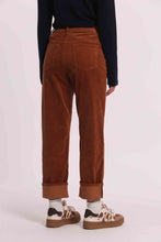 Carica l'immagine nel visualizzatore di Gallery, pantalone cropped in velluto  - mimì muà - tabacco
