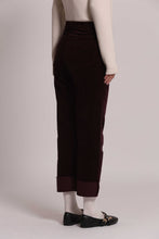 Carica l'immagine nel visualizzatore di Gallery, pantalone cropped in velluto  - mimì muà - prugna
