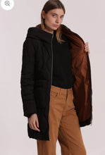 Carica l&#39;immagine nel visualizzatore di Gallery, piumino lungo con trama a rombi - mimì muà - nero
