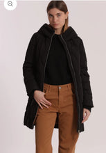 Carica l&#39;immagine nel visualizzatore di Gallery, piumino lungo con trama a rombi - mimì muà - nero
