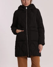 Carica l&#39;immagine nel visualizzatore di Gallery, piumino lungo con trama a rombi - mimì muà - nero
