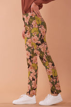 Carica l&#39;immagine nel visualizzatore di Gallery, pantalone a sigaretta stampa fiore - mimi mua - verde olio
