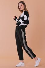 Carica l&#39;immagine nel visualizzatore di Gallery, pantalone jogger con inserto fantasia spigata - mimì muà - nero bianco
